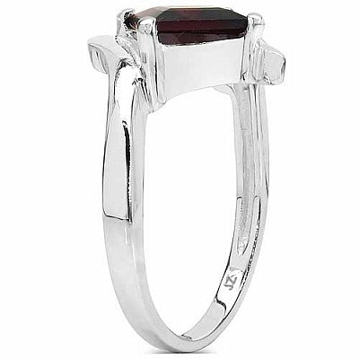 1.75CTW Genuine Garnet .925 Sterling Silver Solitaire Ring